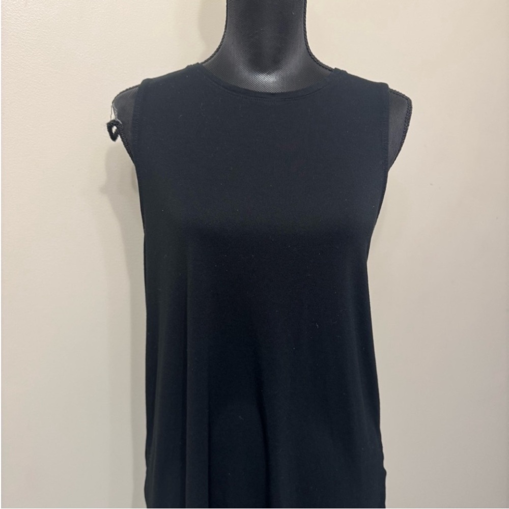 A new day Women’s Classic Black Sleeveless Top M